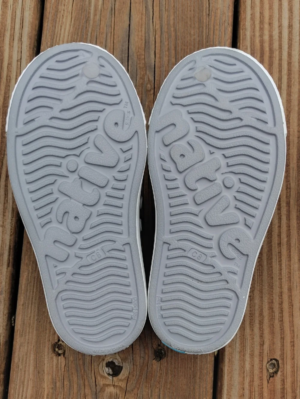 Native Gray Jefferson Slip-On Water Shoes Sneakers Size 8 Kids